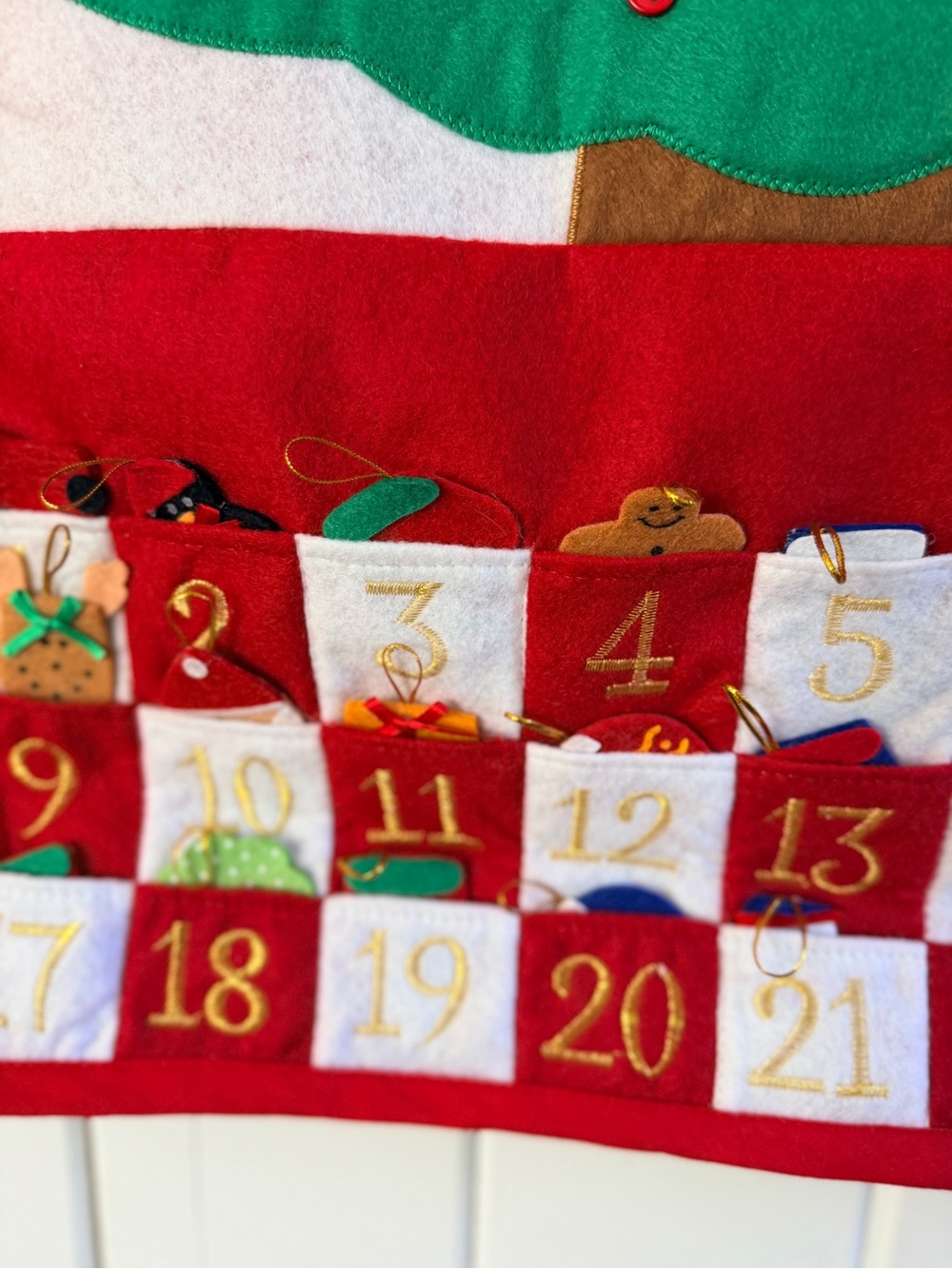 Holiday Advent Calendar Wall Hanging with Green Tree - Unbranded - Picture 2 of 3